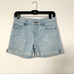 Uniqlo High Waisted Denim Light Washed Shorts - Size 24